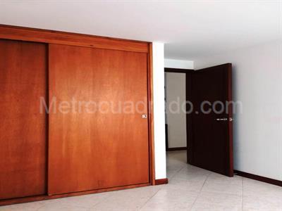 Apartamento en venta en Pinares, Pereira · foto 13 de 17