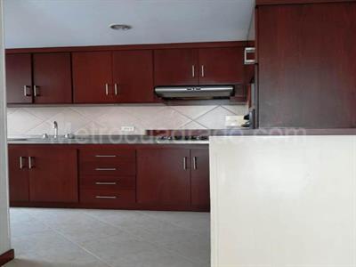 Apartamento en venta en Pinares, Pereira · foto 4 de 17