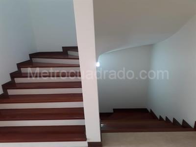 Casa en venta en Pinares, Pereira · foto 3 de 17
