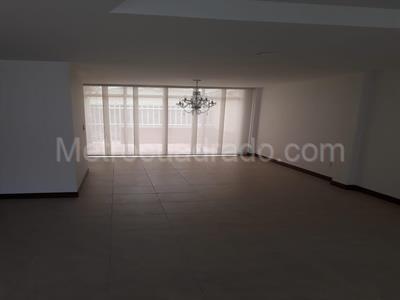 Casa en venta en Pinares, Pereira · foto 2 de 17