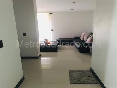 Apartamento en venta en Pinares, Pereira · foto 3 de 11