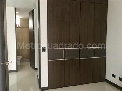 Apartamento en venta en Pinares, Pereira · foto 7 de 11