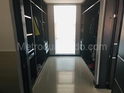 Apartamento en venta en Pinares, Pereira · foto 9 de 11