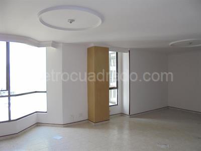 Apartamento de 3 alcobas en venta en Alamos Plaza, Pereira, 92 m² · foto 2 de 16