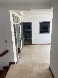Casa de 4 alcobas en venta en Alamos, Pereira, 300 m² · foto 3 de 14