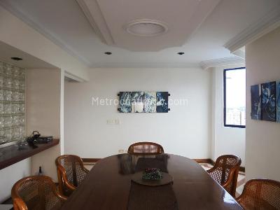 Apartamento en venta en Pinares, Pereira · foto 5 de 16