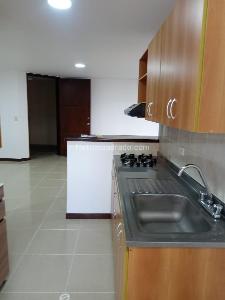 Apartaestudio en venta en Pinares, Pereira, 62 m² · foto 5 de 16