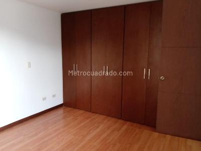 Apartaestudio en venta en Pinares, Pereira, 62 m² · foto 12 de 16