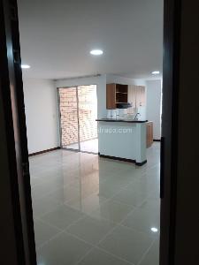 Apartaestudio en venta en Pinares, Pereira, 62 m² · foto 7 de 16