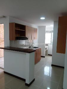 Apartaestudio en venta en Pinares, Pereira, 62 m² · foto 2 de 16