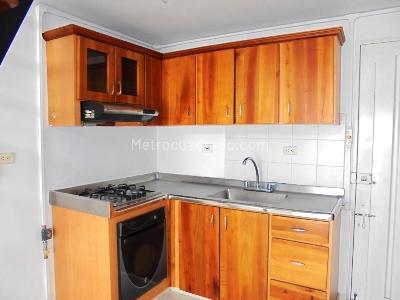Apartamento en venta en Pinares, Pereira · foto 3 de 15