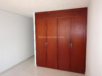 Apartamento en venta en Pinares, Pereira · foto 8 de 12