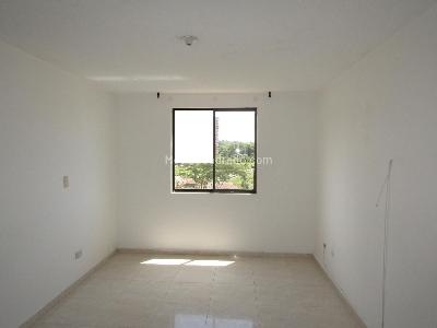 Apartamento en venta en Pinares, Pereira · foto 3 de 12