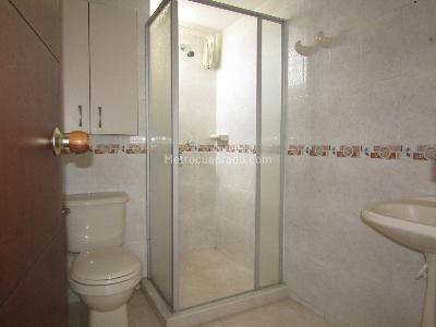 Apartamento en venta en Pinares, Pereira · foto 10 de 12