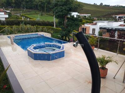 Casa de 4 alcobas en venta en Via Condina, Pereira, 390 m² · foto 12 de 19