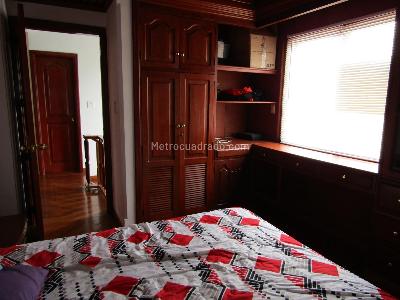 Apartamento de 3 alcobas en venta en Los Alpes, Pereira, 198 m² · foto 12 de 17