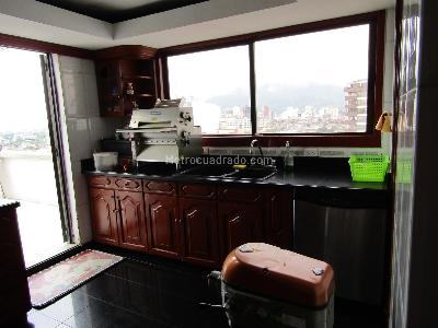 Apartamento de 3 alcobas en venta en Los Alpes, Pereira, 198 m² · foto 4 de 17