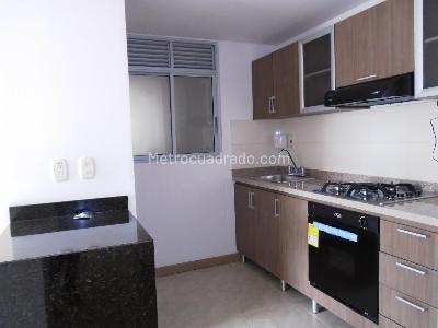 Apartamento en venta en Alamos, Pereira · foto 2 de 13