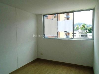 Apartamento en venta en Alamos, Pereira · foto 7 de 13