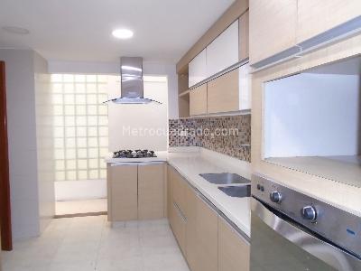 Apartamento en venta en Pinares, Pereira · foto 5 de 12