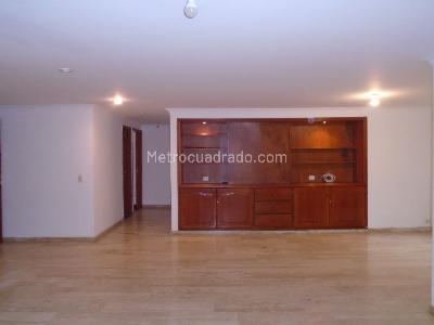 Apartamento en venta en Pinares, Pereira · foto 4 de 12