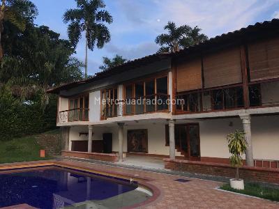Casa de 4 alcobas en venta en Cerritos, Pereira, 442 m² · foto 7 de 10