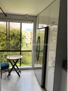 Apartamento en venta en Pinares, Pereira · foto 2 de 12