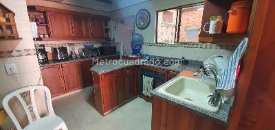 Casa en venta en Alamos, Pereira · foto 2 de 16