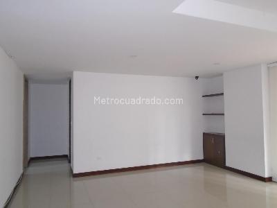 Apartamento en venta en Pinares, Pereira · foto 7 de 18