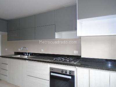 Apartamento en venta en Pinares, Pereira · foto 4 de 18