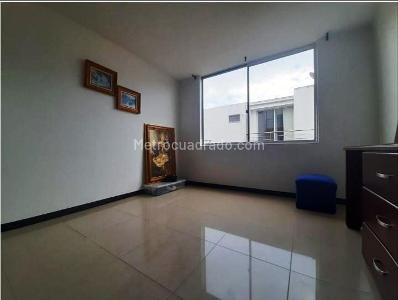 Casa en venta en Unicentro, Pereira · foto 4 de 11