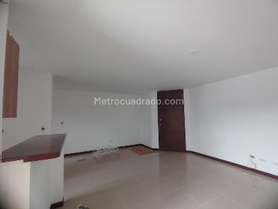 Apartaestudio en venta en Pinares, Pereira, 60 m² · foto 2 de 6
