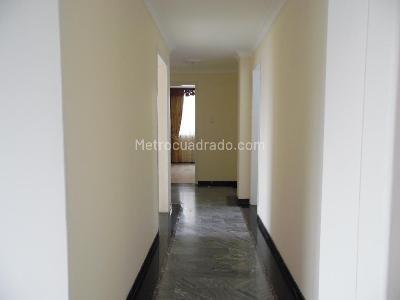 Apartamento en venta en Pinares, Pereira · foto 4 de 11