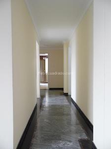 Apartamento en venta en Pinares, Pereira · foto 3 de 11