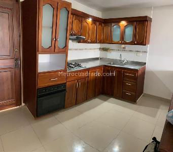 Apartamento en venta en Pinares, Pereira · foto 2 de 12