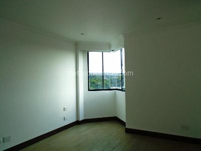 Apartamento en venta en Pinares, Pereira · foto 18 de 20