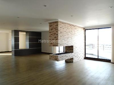 Apartamento en venta en Pinares, Pereira · foto 2 de 20