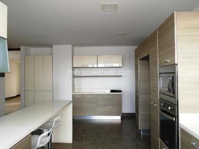 Apartamento en venta en Pinares, Pereira · foto 8 de 20