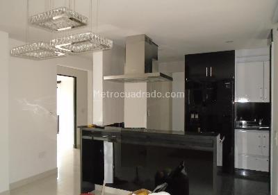Apartamento en venta en Los Alpes, Pereira · foto 2 de 15