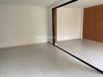 Casa de 3 alcobas en venta en Belmonte, Pereira, 250 m² · foto 3 de 6