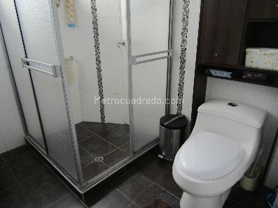 Casa de 5 alcobas en venta en Los Alpes, Pereira, 519 m² · foto 9 de 12