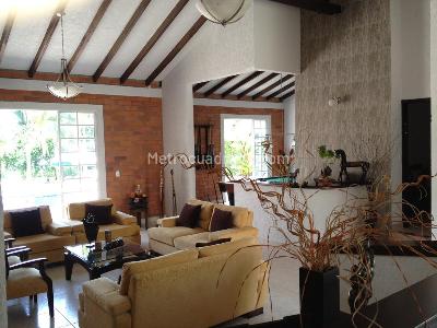 Casa de 5 alcobas en venta en Cerritos, Pereira, 570 m² · foto 4 de 8