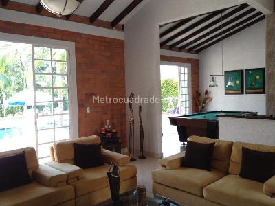 Casa de 5 alcobas en venta en Cerritos, Pereira, 570 m² · foto 5 de 8