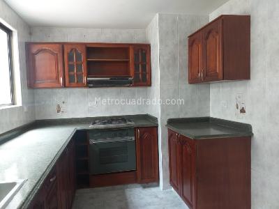 Apartamento en venta en Alamos, Pereira · foto 5 de 18