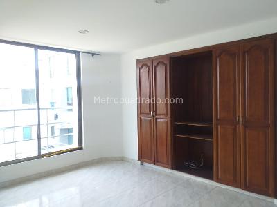 Apartamento en venta en Alamos, Pereira · foto 9 de 18