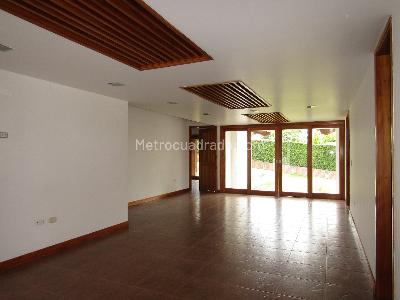 Casa de 4 alcobas en venta en Cerritos, Pereira, 545 m² · foto 11 de 20