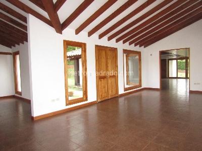 Casa de 4 alcobas en venta en Cerritos, Pereira, 545 m² · foto 12 de 20