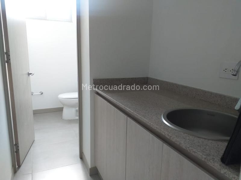 Oficina en Arriendo, ALAMOS, Pereira - Más