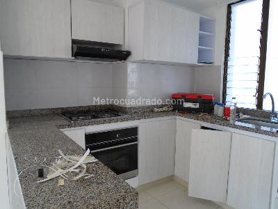 Apartamento en venta en Alamos, Pereira · foto 3 de 13