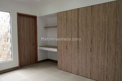 Casa de 3 alcobas en venta en Cerritos, Pereira, 303 m² · foto 13 de 15